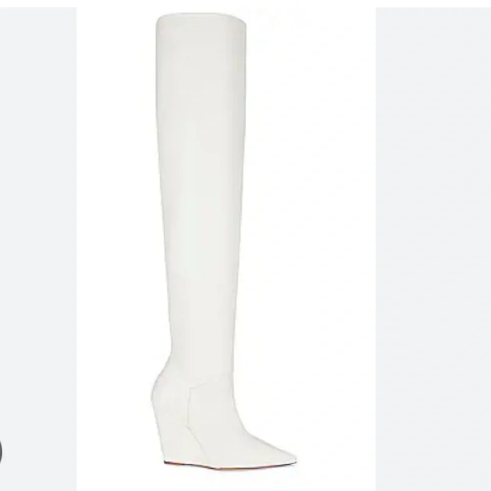 Stuart Weitzman Saloon 100 Wedge Boot in Cream, Size: 7.5